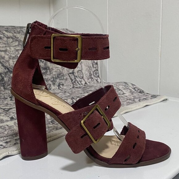 Fergie FAME Suede Ankle Strap Heels in Magenta Size 7.5 - Picture 2 of 6